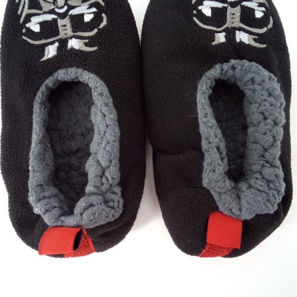 Star Wars 2017 Darth Vader Target M/L Warm House Slippers Sticky Friction Dots - Picture 5 of 12
